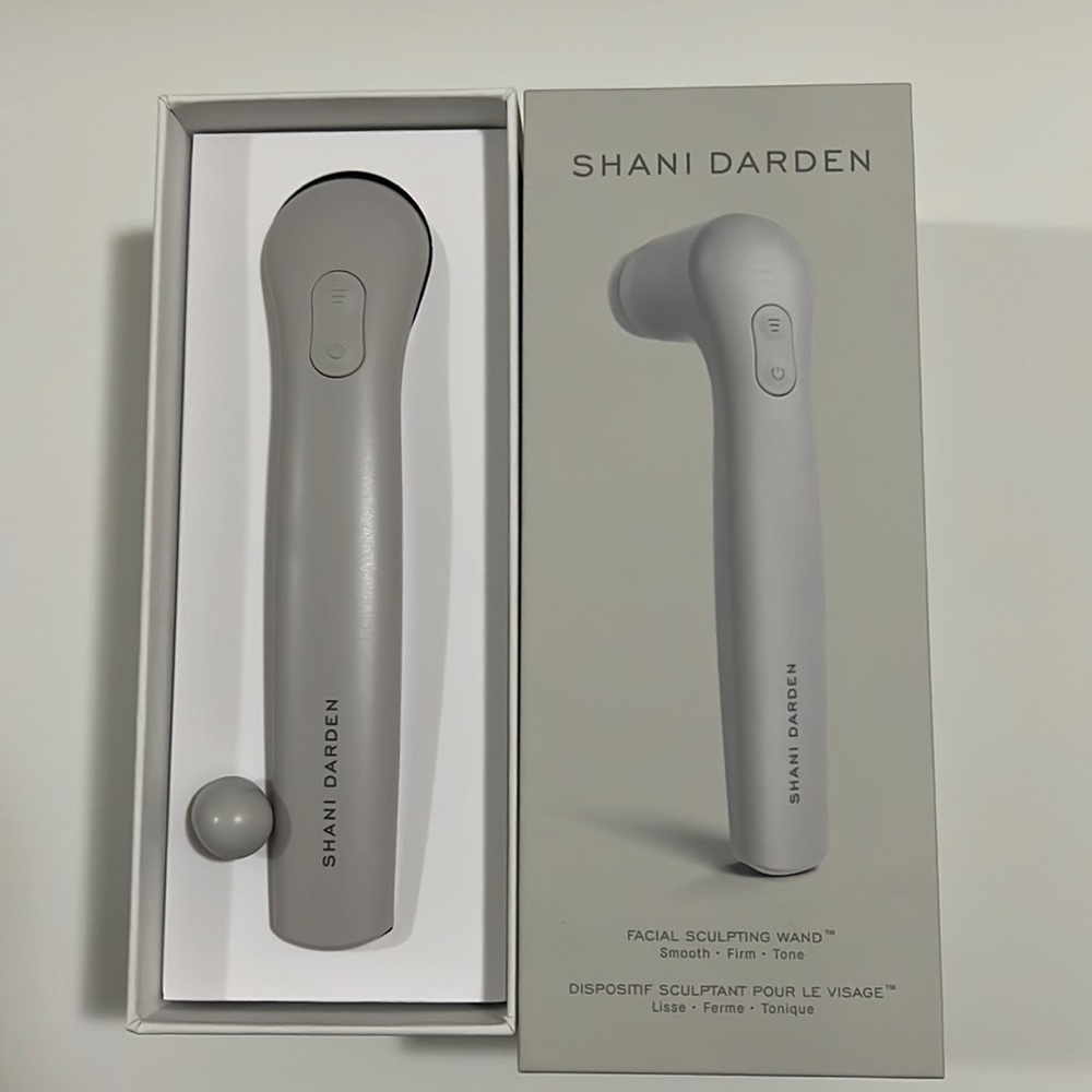 Shani Darden facial sculpting wand